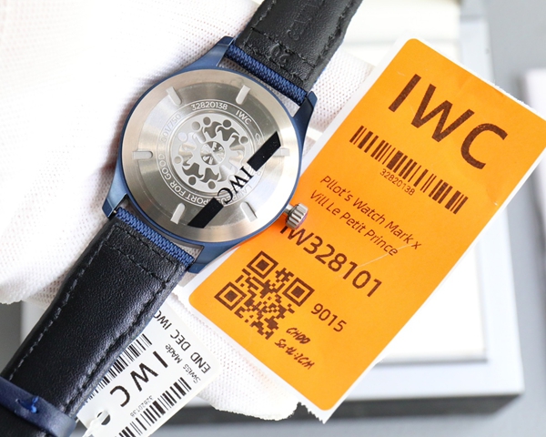 アイ・ダブリュー・シー着用イメージ